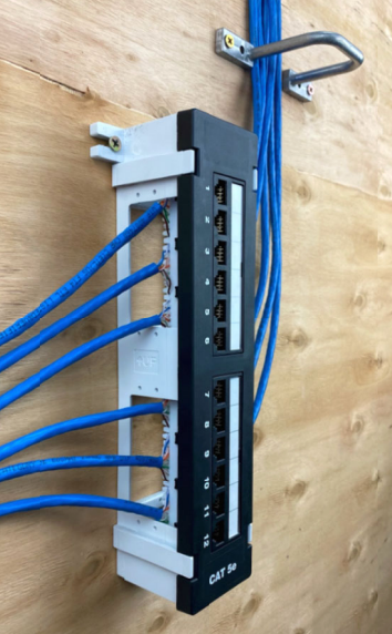 12 PORT WALL MOUNT CAT6 UTP 110-TYPE PATCH PANELS
